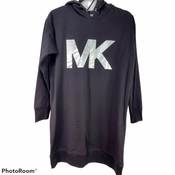 Meet your Posher, Etiquette Boutique - Picture 2 of 2